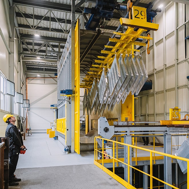 ciężaru cynkowanych elementów